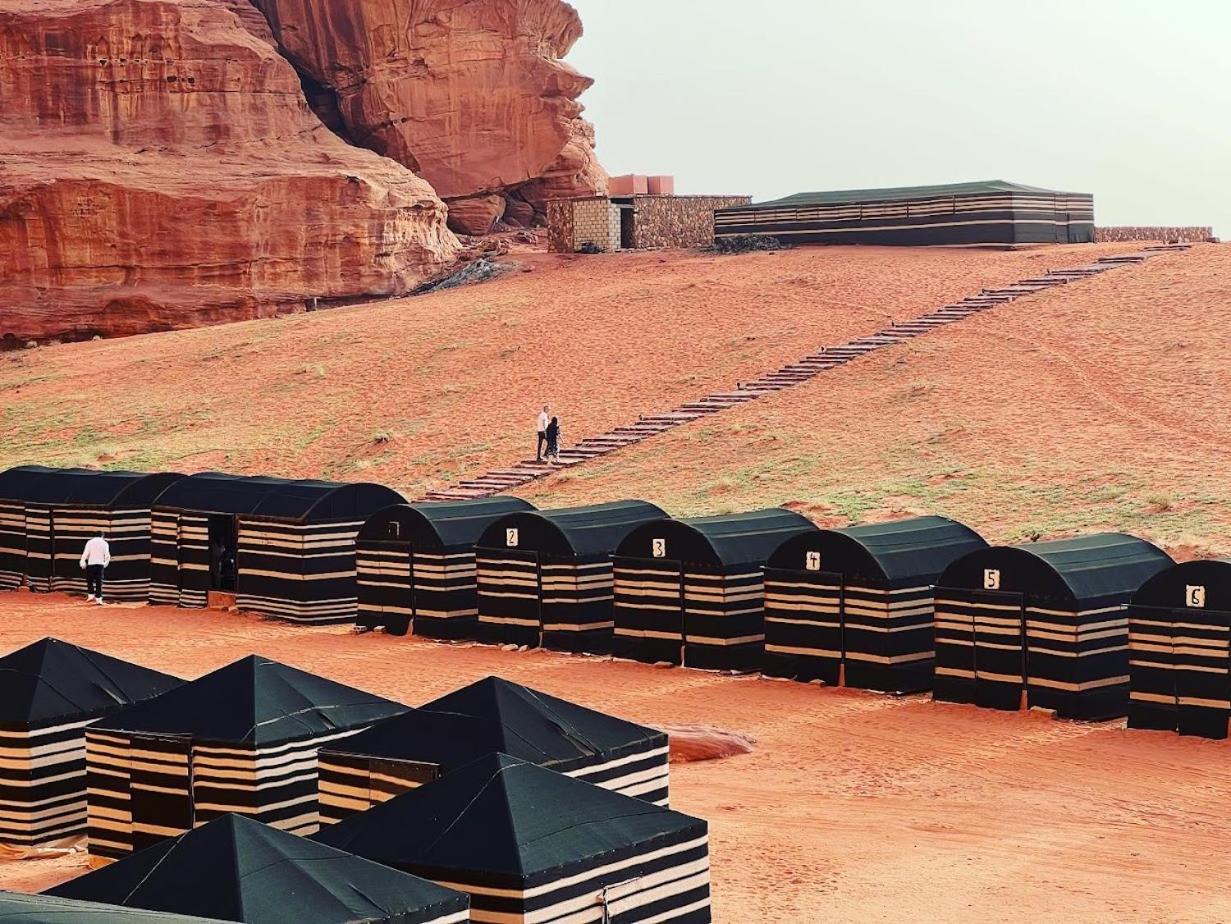 Bedouin Traditions Camp 와디럼 외부 사진